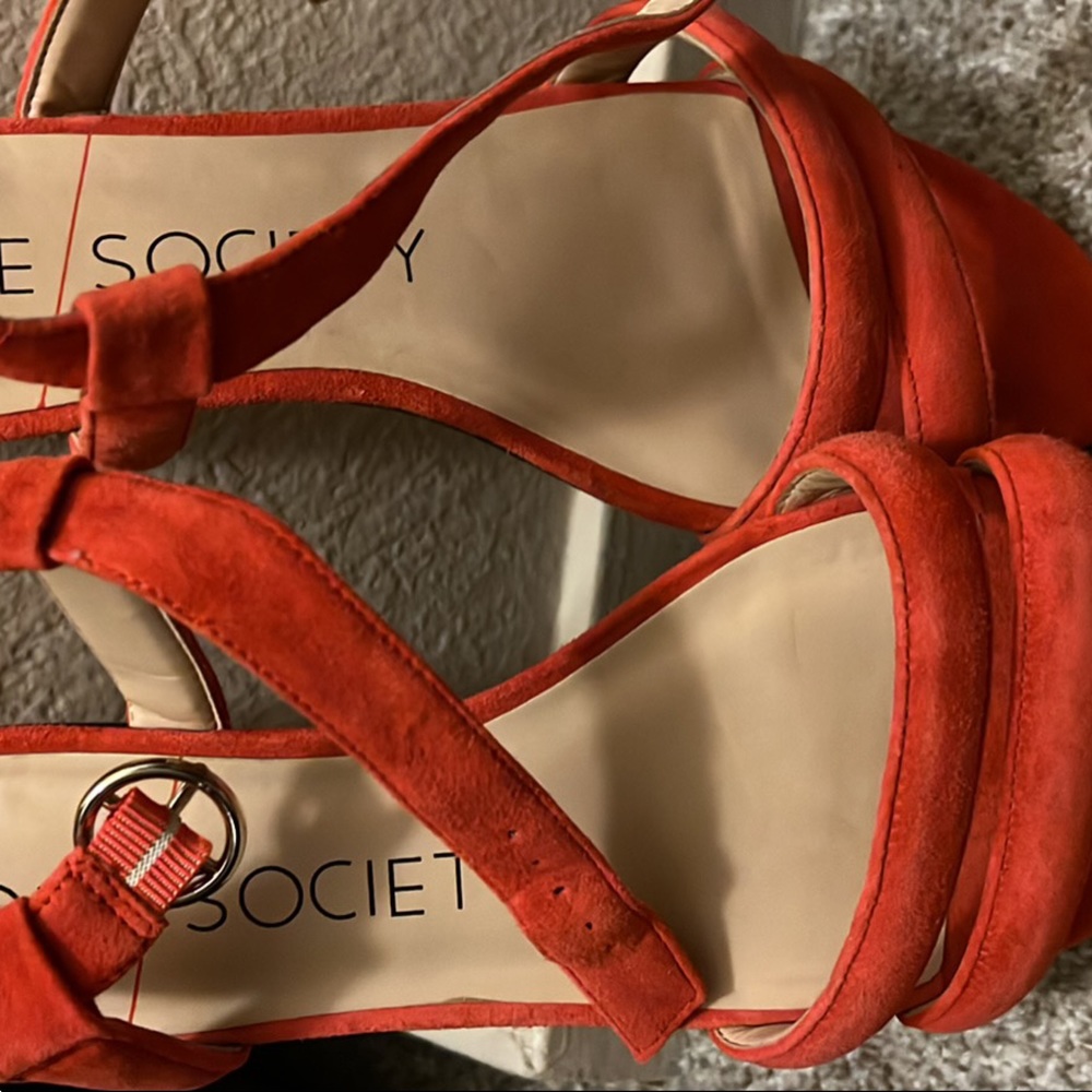 Sandals - Picture 2 of 2